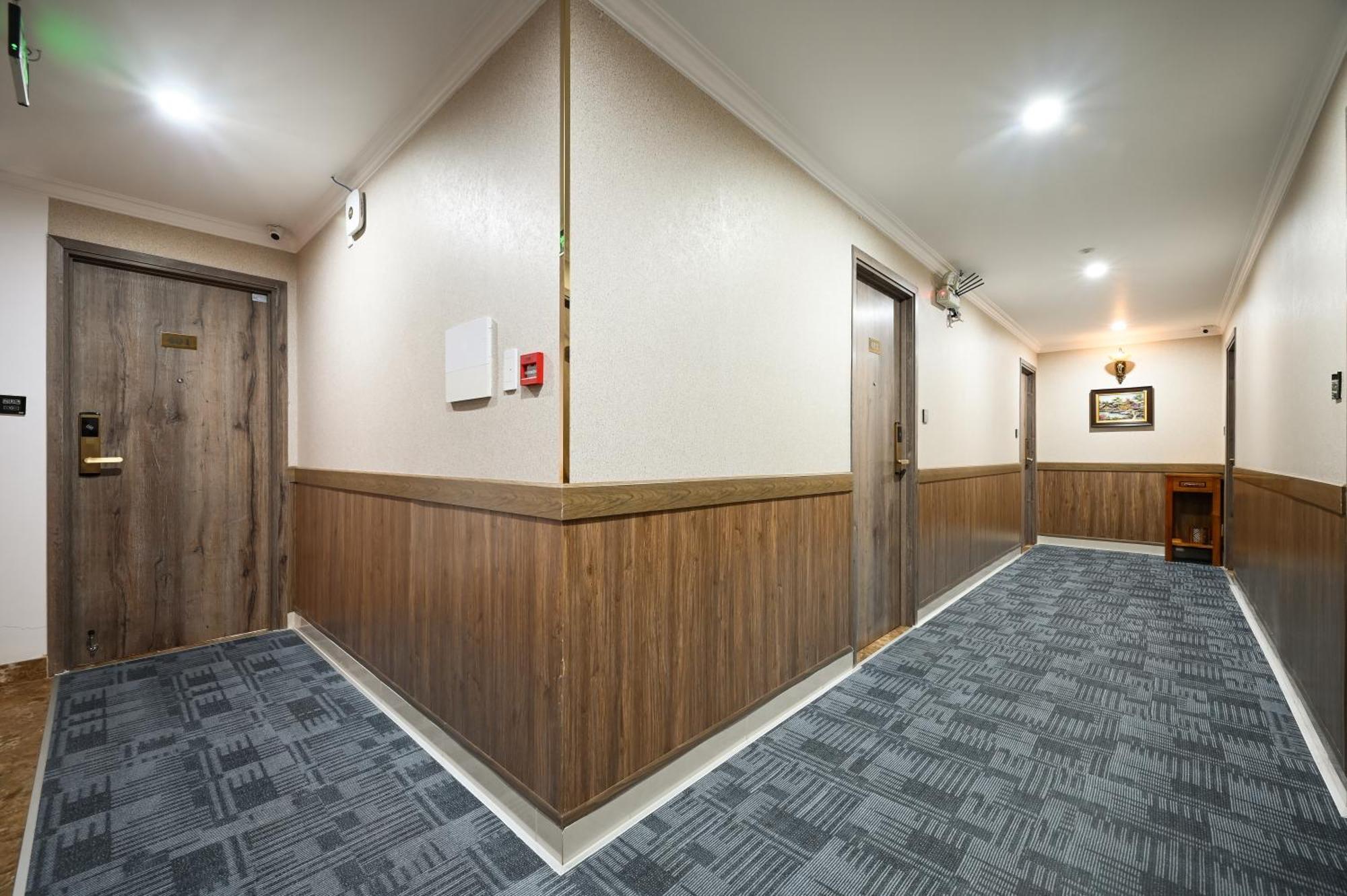 The River Park Hotel ホーチミン市 エクステリア 写真
