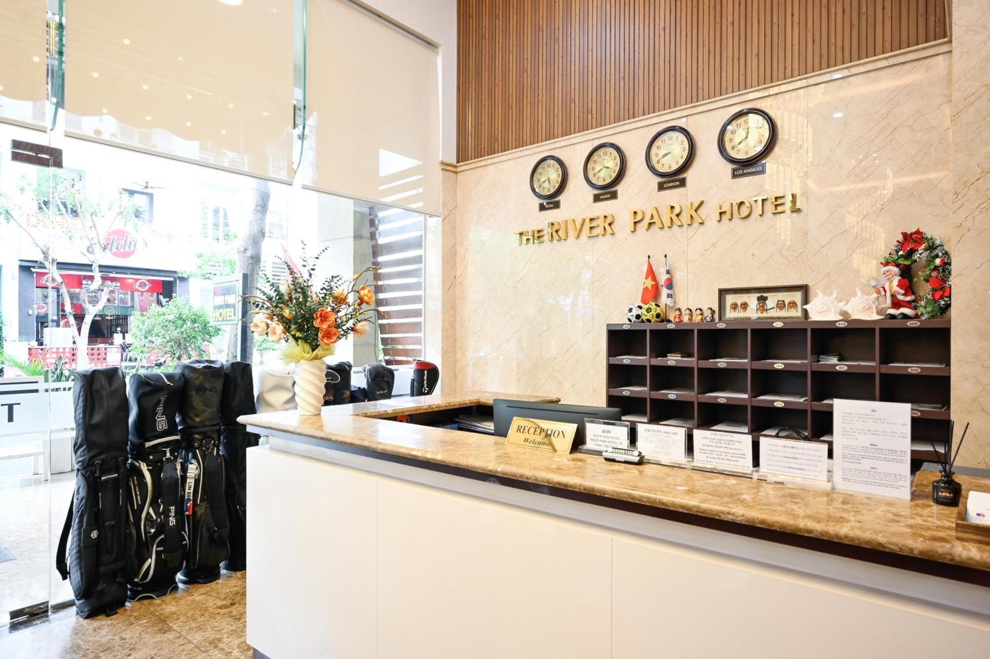 The River Park Hotel ホーチミン市 エクステリア 写真