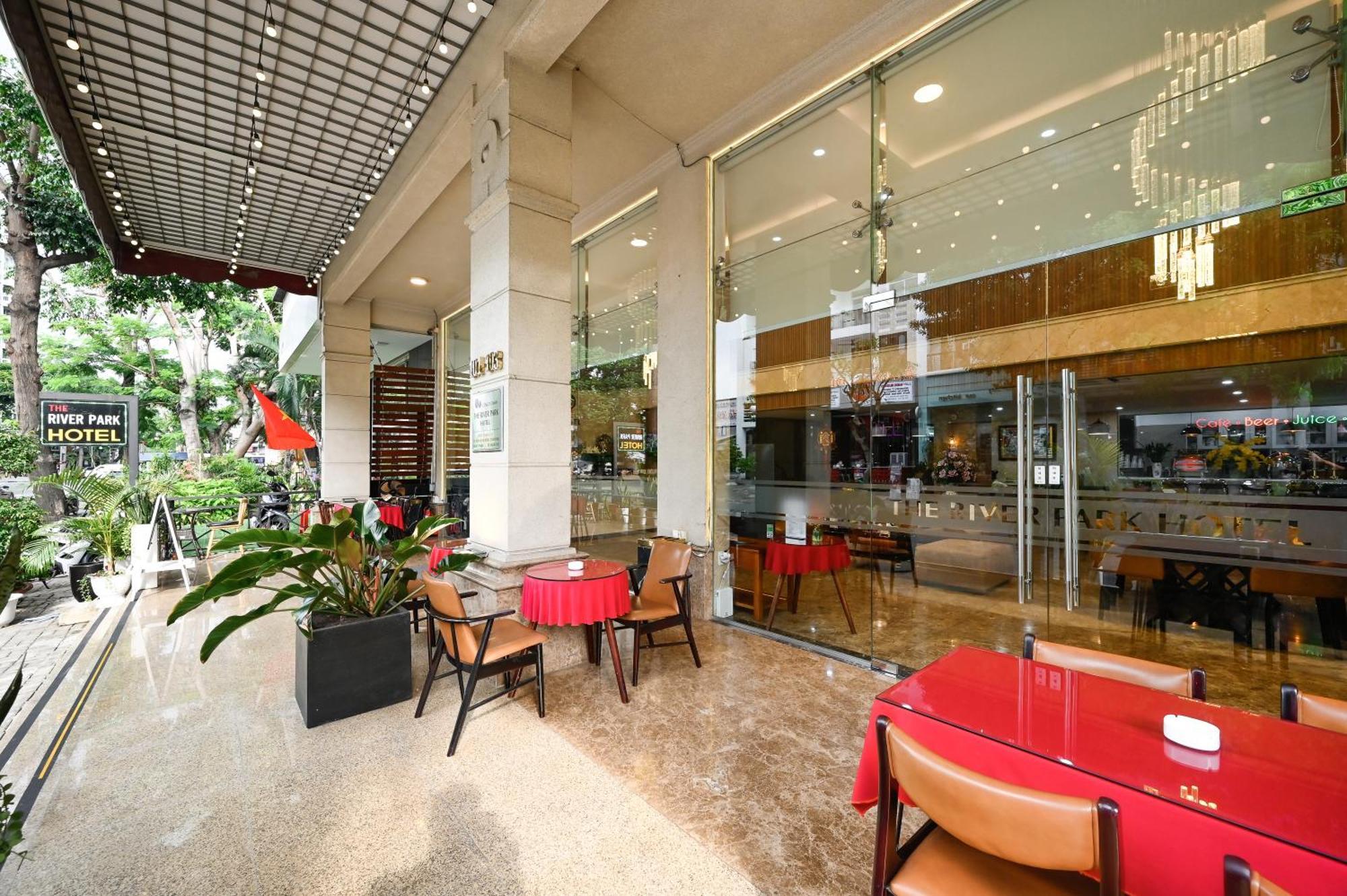 The River Park Hotel ホーチミン市 エクステリア 写真